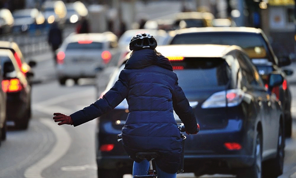 How Drivers and Bicyclists Can Share the Road Safely
