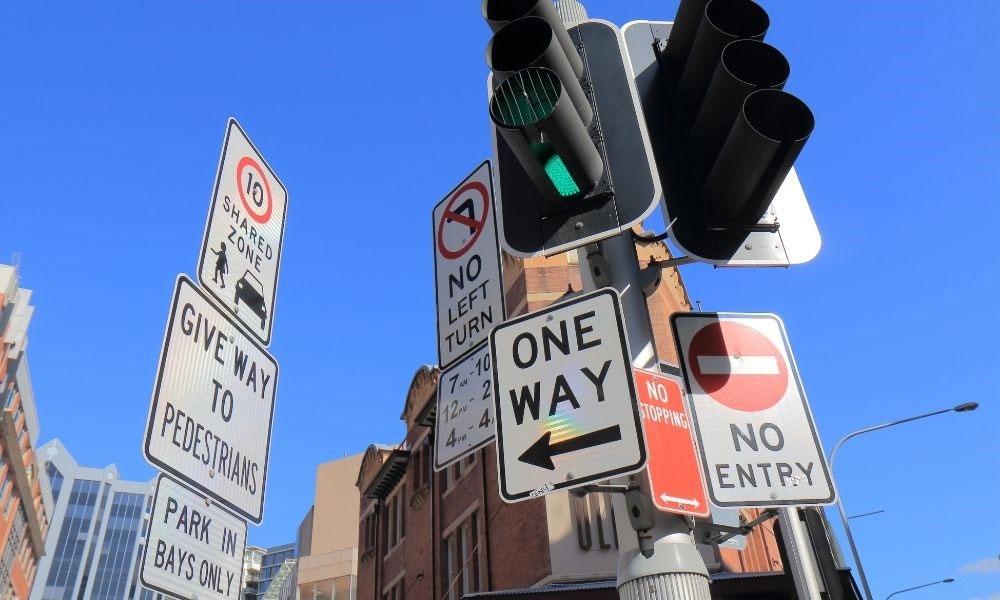 The Different Kinds of Hardware for Mounting Traffic Signs